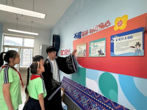 虹橋街道雕刻團花 指尖綻放民族情，巧手凝聚團結心